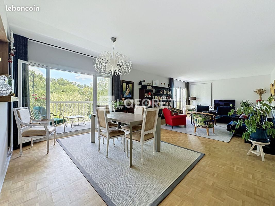 Appartement 6 pièces 137 m² · à Caluire-et-Cuire · 137 m² · 585 000 €