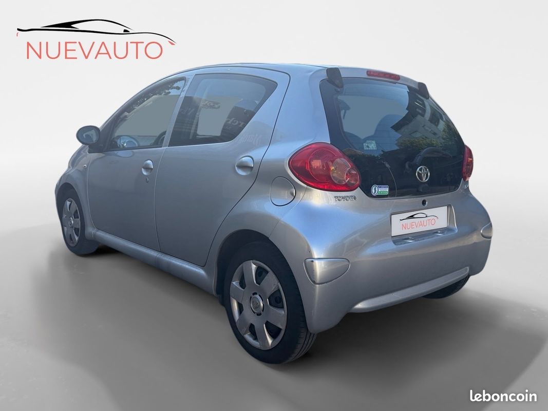 TOYOTA AYGO 1.0i (image 3)