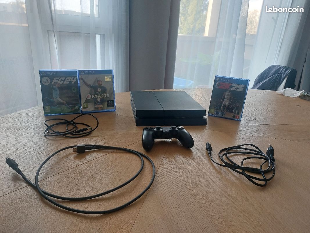 PlayStation 4 + câbles et jeux vidéos (image 1)