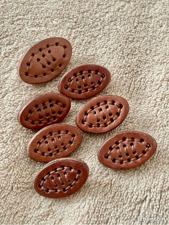 Lot de 3 boutons métal martelé argent vieilli