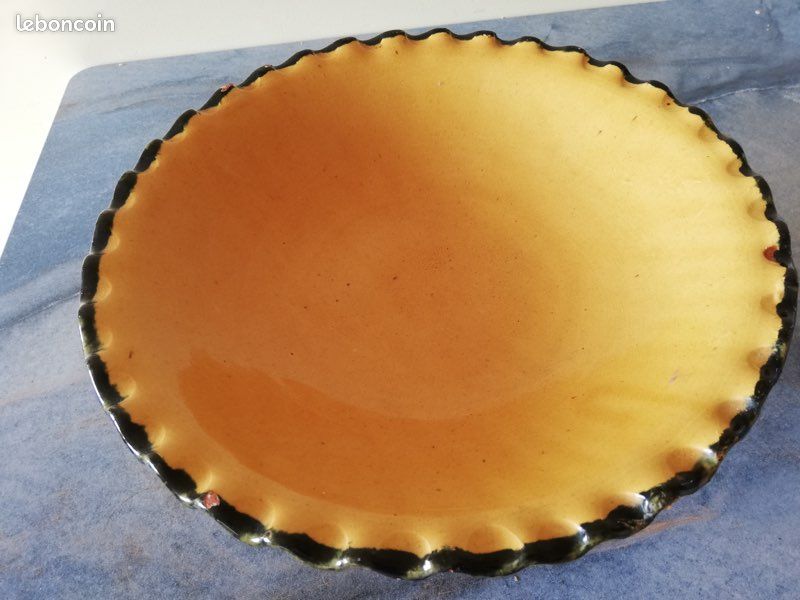Coupe à fruits ou autre sur pied. Très beau jaune soleil (image 1)