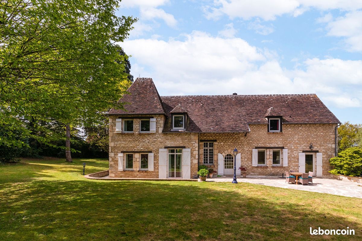 Maison 7 pièces 210 m² · à Saint-Rémy-l'Honoré · 210 m² · 940 000 €
