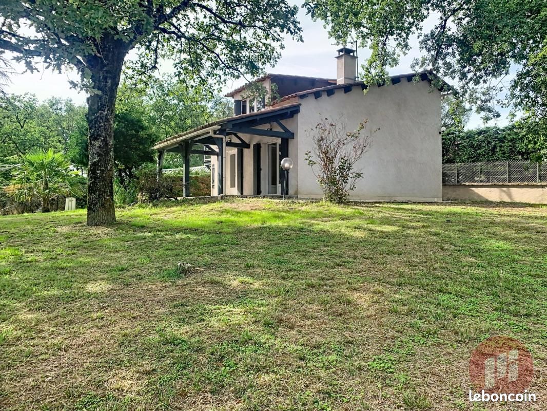 Maison 3 pièces 93 m² · à Brive-la-Gaillarde · 93 m² · 800 €/mois