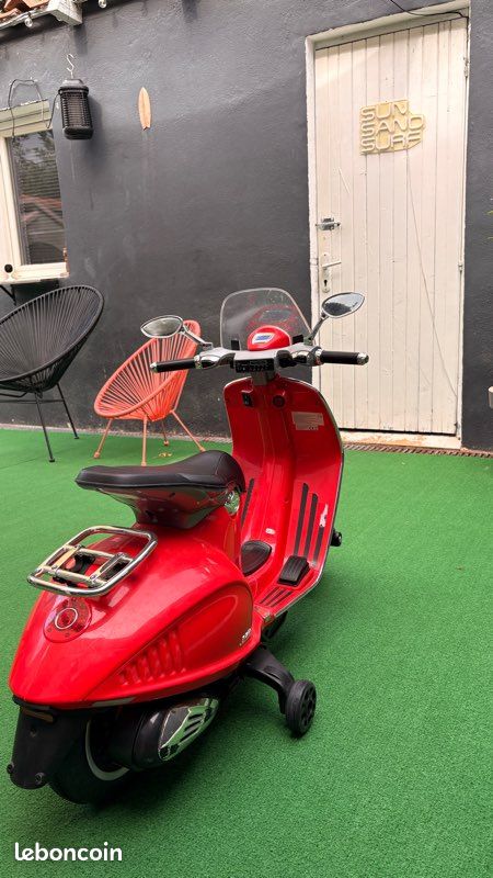Vespa enfant Rouge (image 3)