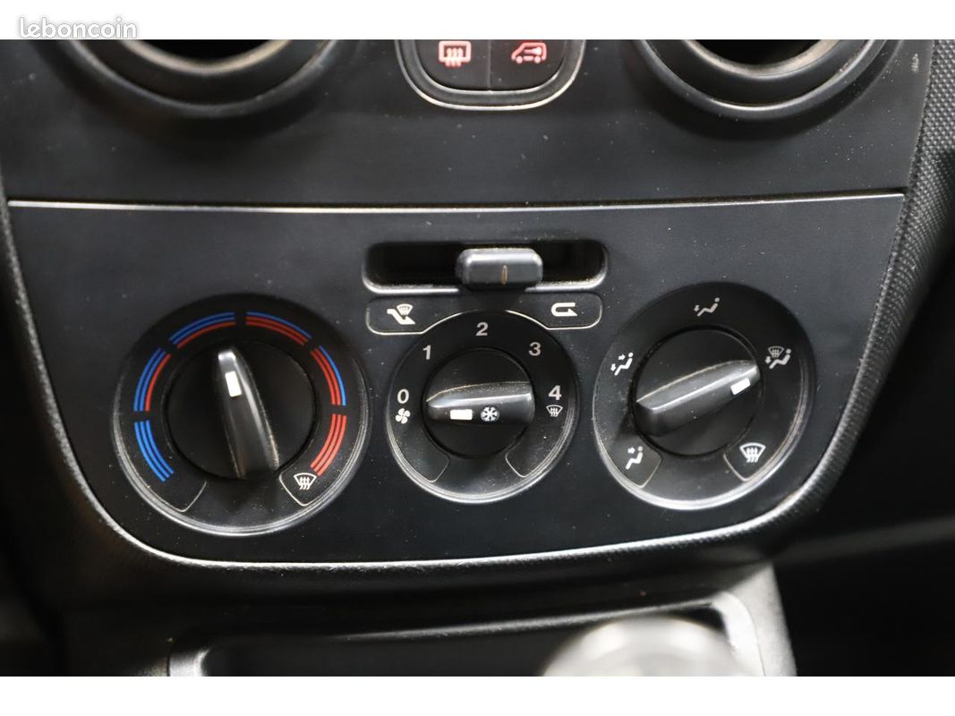 CITROEN NEMO 1.4 HDi 70 FOURGON Business (image 19)