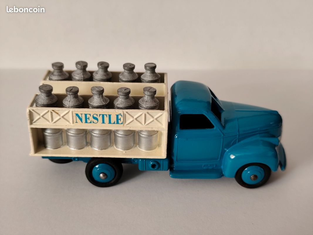 Studebaker Camion laitier Nestlé 1:50 - Traffic Modelcars