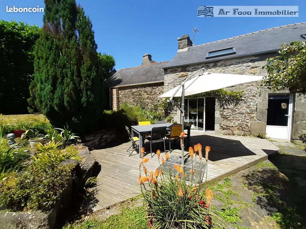 Maison 5 pièces 110 m² · à Hanvec · 110 m² · 296 400 €