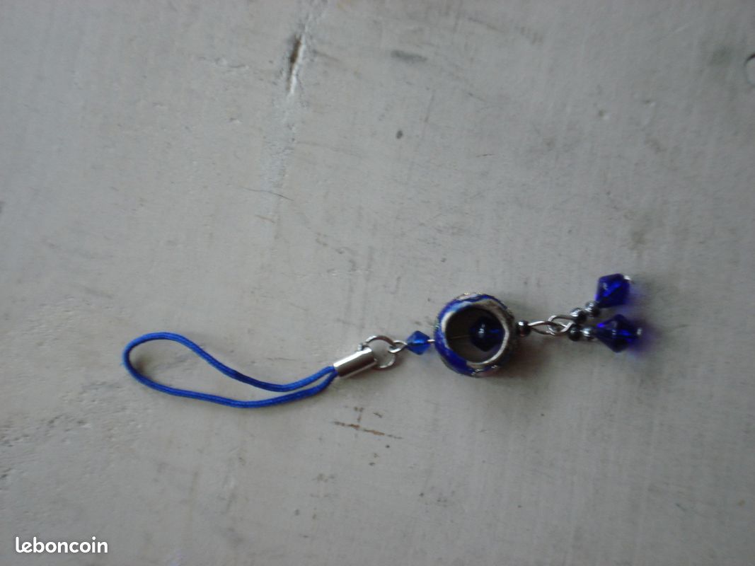 Accessoire : bijou de téléphone (image 2)
