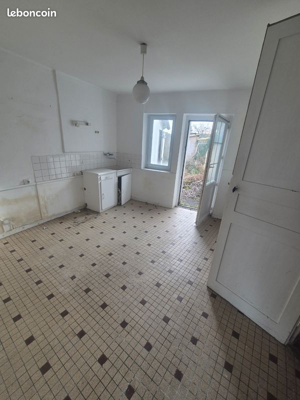 Maison 3 pièces 80 m² · à Le Lude · 80 m² · 52 000 €