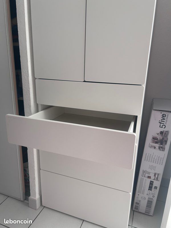SMÅSTAD / PLATSA Armoire-penderie, blanc blanc/avec 4 tiroirs (image 3)