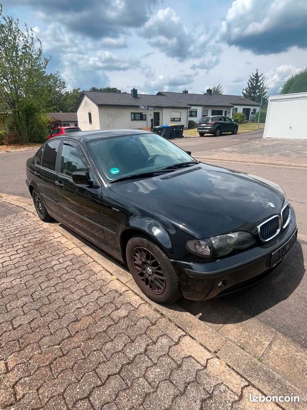 Je vends une voiture (image 1)