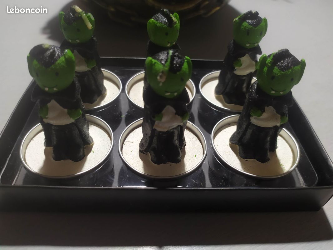 Décoration Halloween 6 bougies vampire neuves (image 2)