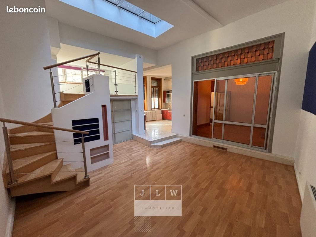 Appartement 1 pièce 63 m² · à Lille · 63 m² · 1 008 €/mois