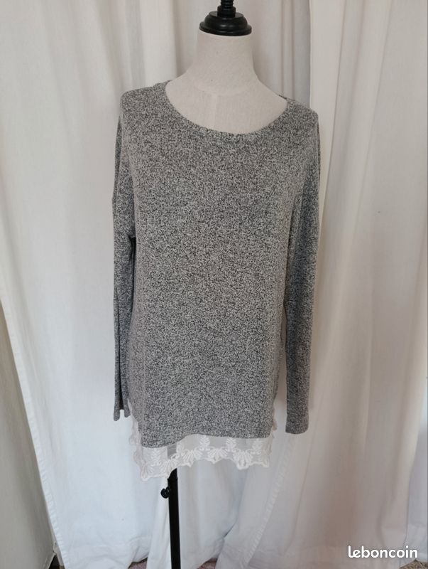 Pull fin gris avec dentelles (image 1)