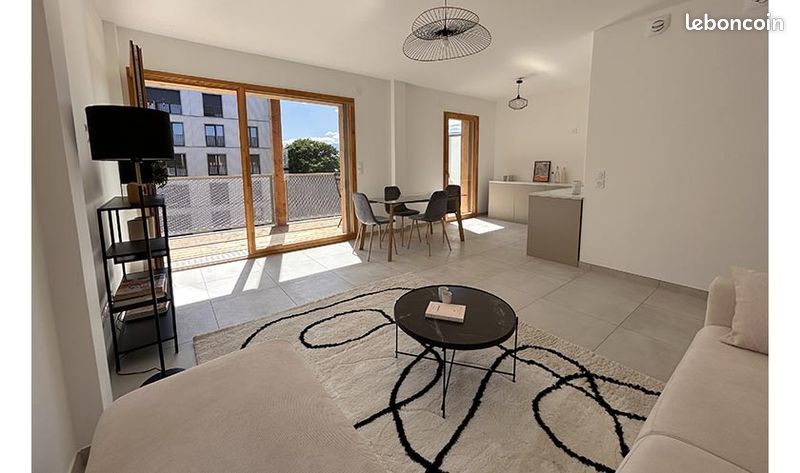 Appartement 4 pièces 79 m² · à Ferney-Voltaire · 79 m² · 528 000 €