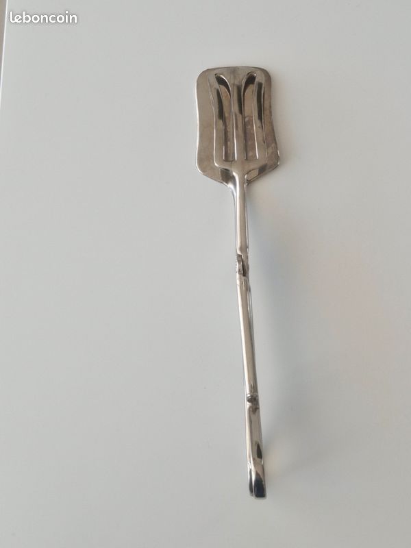 Vend pince pour servir à table en métal argenté (image 5)