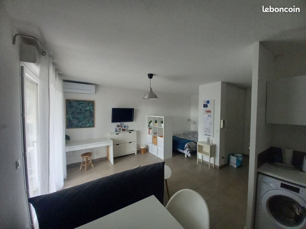 Appartement 1 pièce 30 m² · à Roquebrune-sur-Argens · 30 m² · 680 €/mois