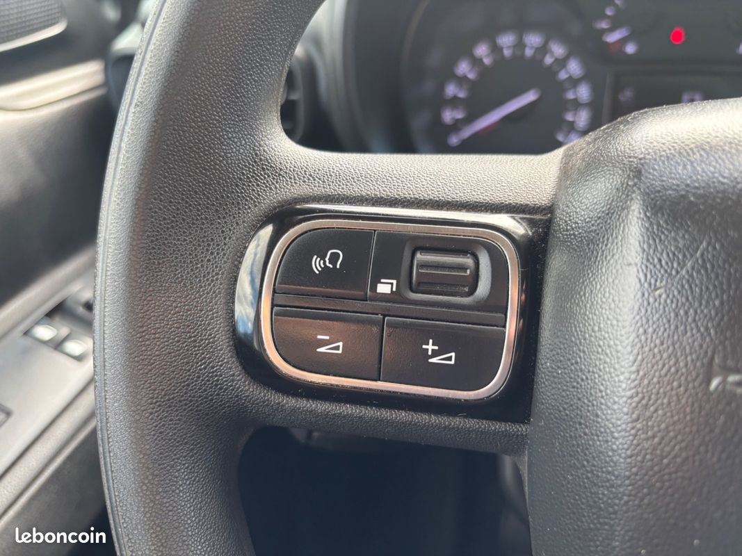 Citroën BERLINGO FOURGON XL 2021 Cabine Approfondie 1.5 BlueHDi 102 cv SUIVI COMPLET {TVA RECUPERABLE - GPS - CARPLAY} (image 24)