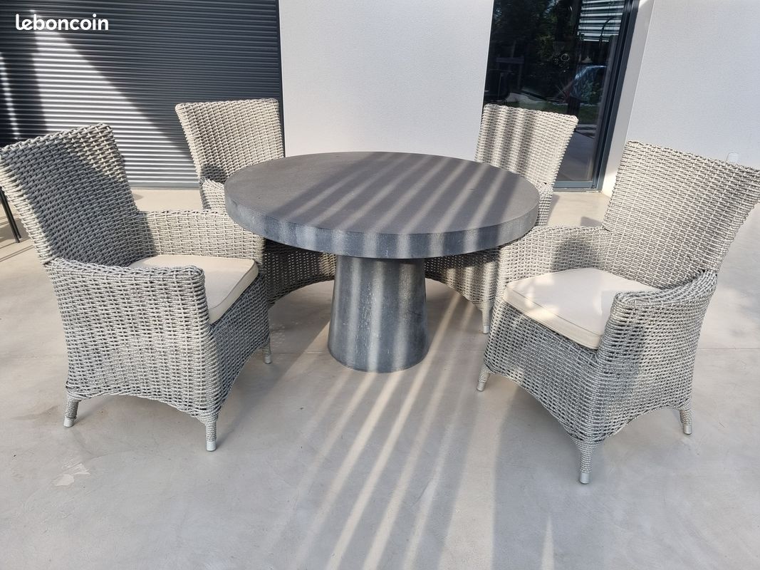 Table de jardin (image 2)