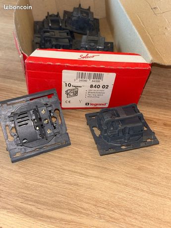 Lot De 10 Interrupteurs Va-et-vient Legrand Sagane – 840 02 – NEUF