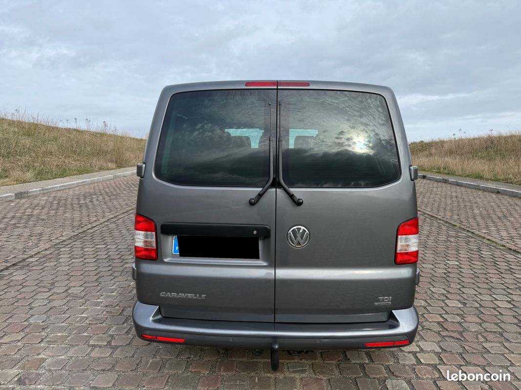 Volkswagen T5 Multivan 2.0 TDI 179CH BOITE DSG 4Motion (image 4)