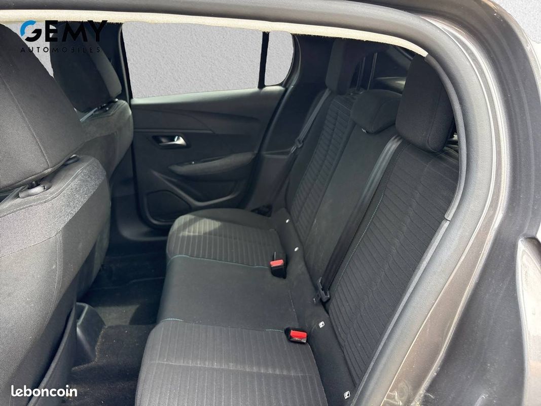 PEUGEOT 208 PureTech 75 S&S BVM5 Style (image 10)