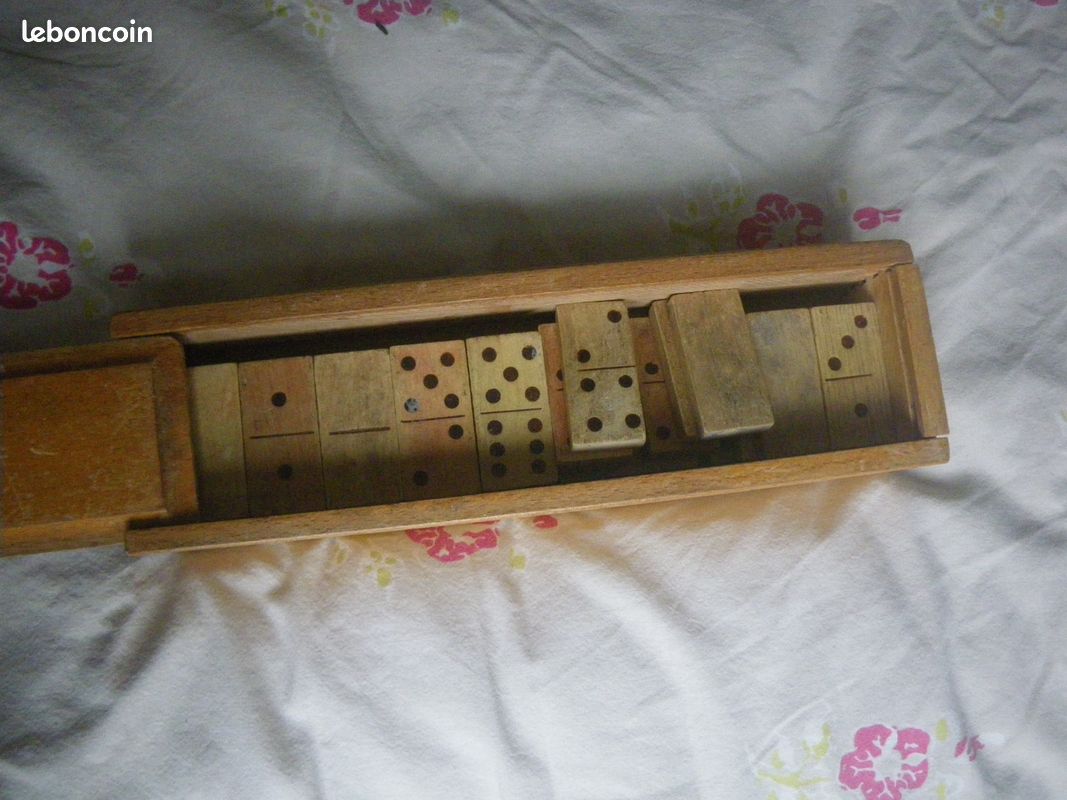 Ancien jeu miniature de dominos complet avec sa boîte en bois