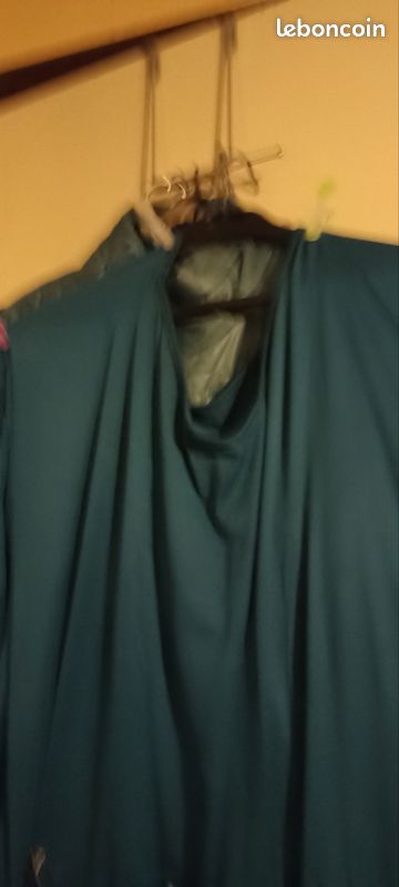 Robe d'hôtesse femme neuve taille 54 très bon état 8 (image 4)