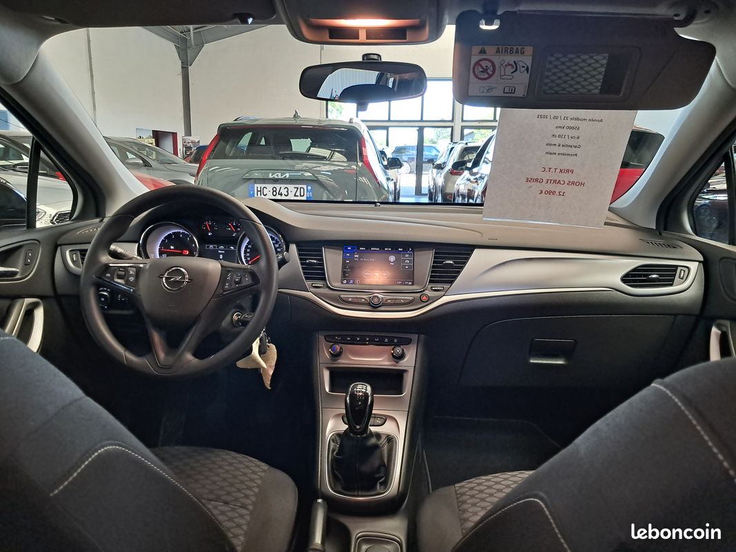 Opel Astra tourer 1.2 ECOTEC TURBO 110 édition faible kms (image 7)