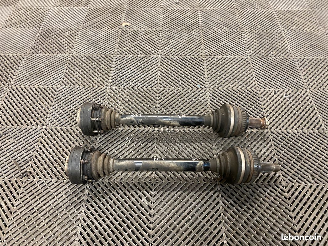 Cardan de transmission BMW M3 E36 3.2L - Équipement auto