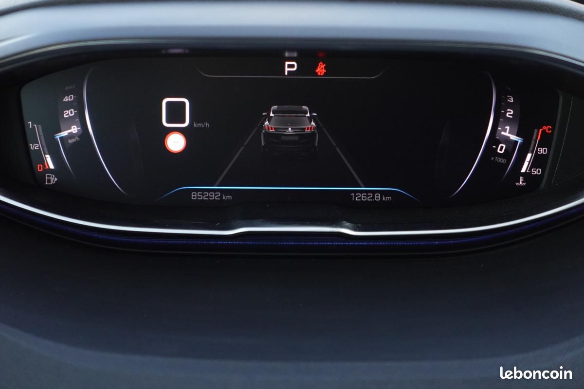 Peugeot 3008 130CH EAT8 ALLURE + FILET DE RETENUE/ 1ÈRE MAIN/ GARANTIE 12 MOIS (image 18)