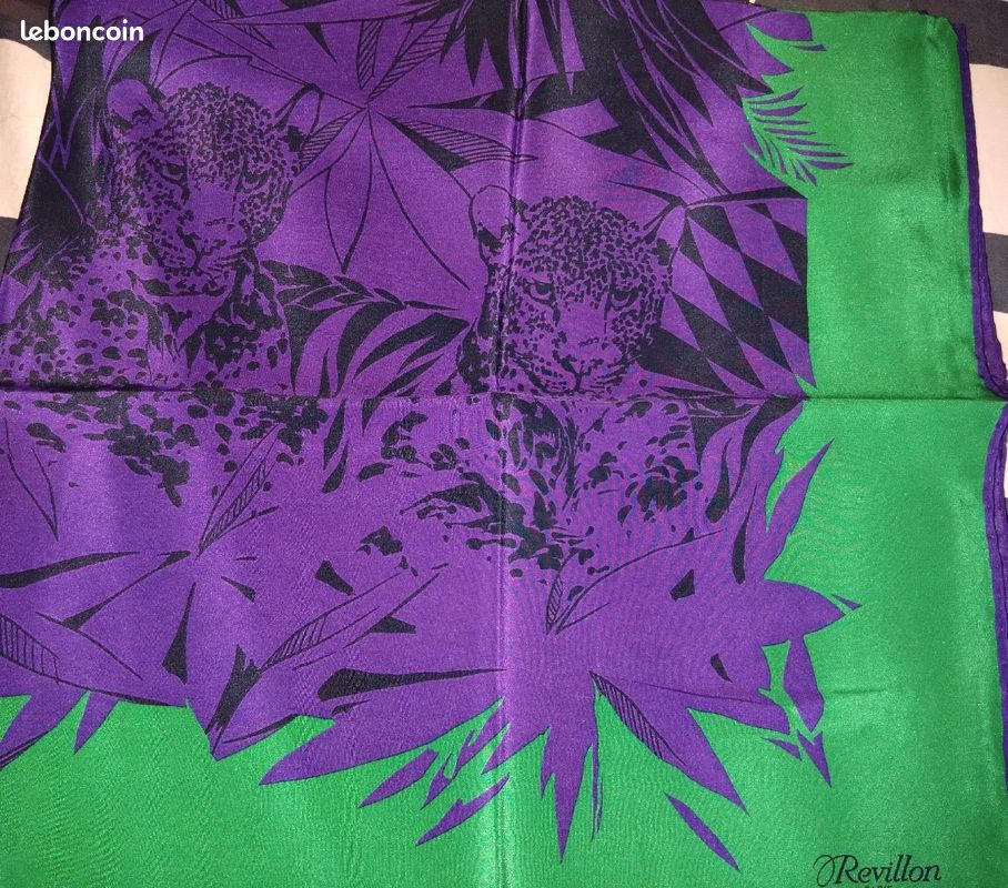Foulard carré Revillon soie (image 3)