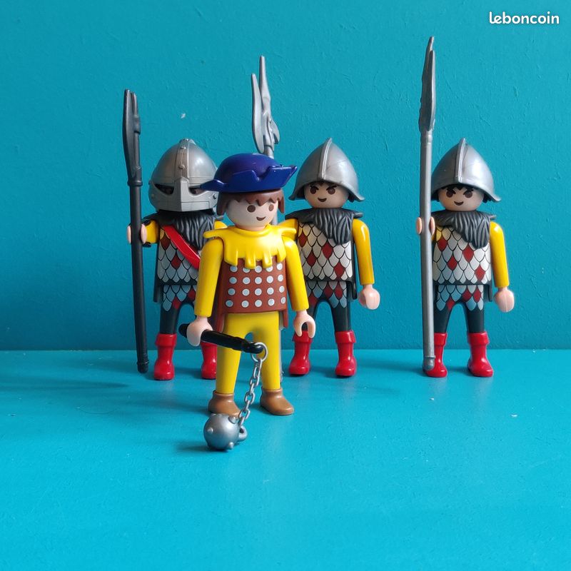 Gros Lot De 59 Chevaliers Playmobil, Lions Bleu Et Rouge, Lot Indissociable D'occasion
