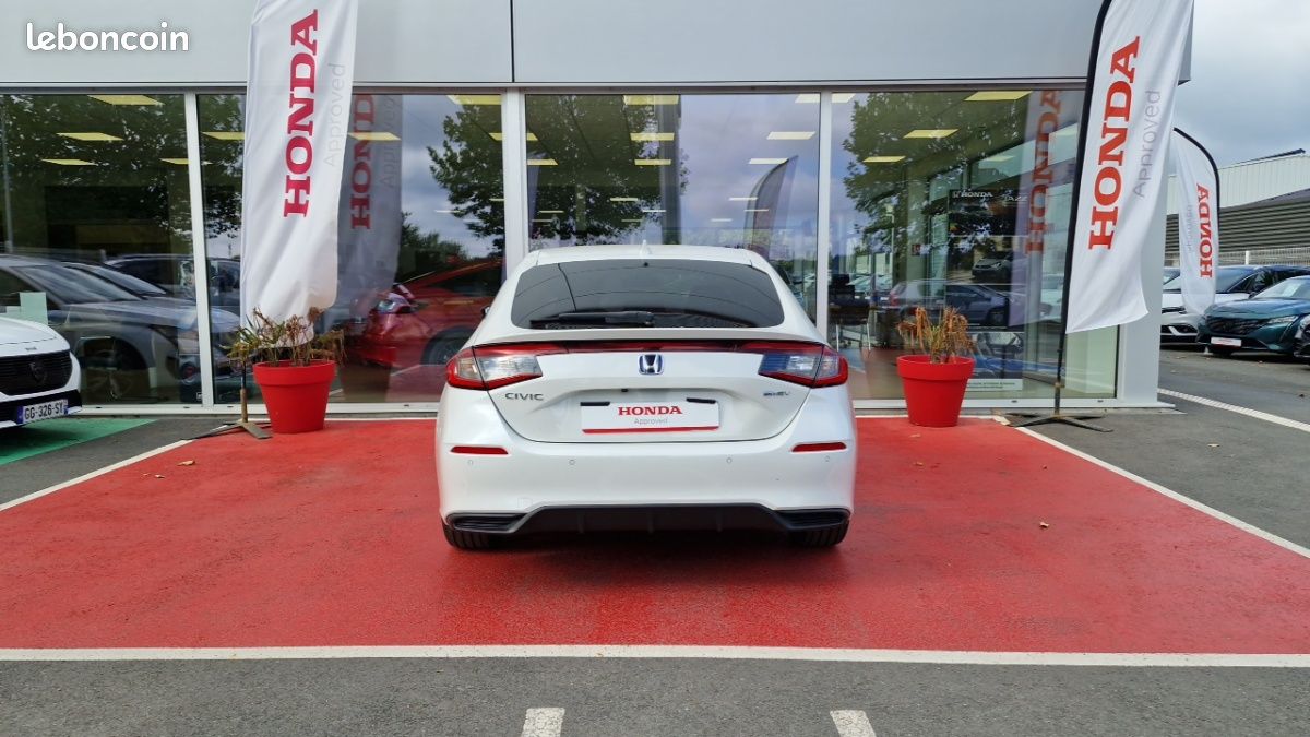 Honda Civic XI 2.0 i-MMD Executive (image 4)