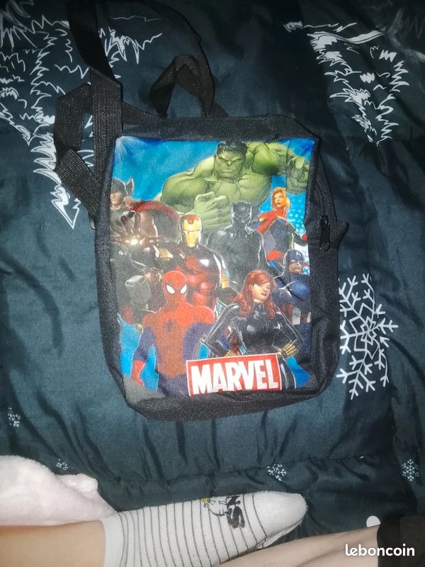 Grande sacoche marvel neuf (image 1)