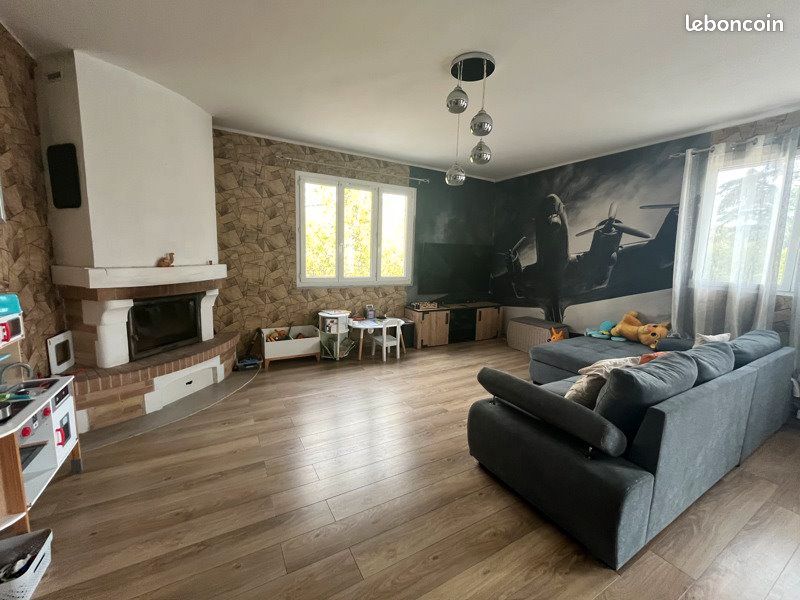 Maison 4 pièces 172 m² · à Bioule · 172 m² · 1 350 €/mois