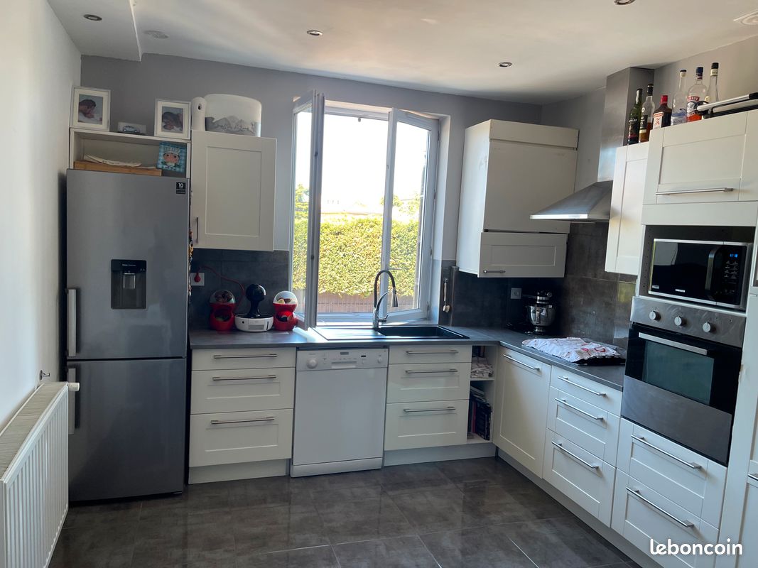 Appartement 2 pièces 37 m² · à Écully · 37 m² · 200 000 €