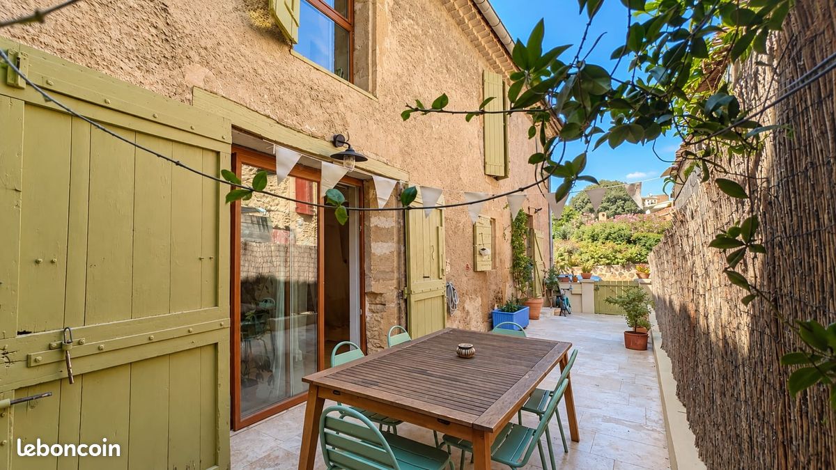 Maison 5 pièces 118 m² · à Lauris · 118 m² · 330 000 €