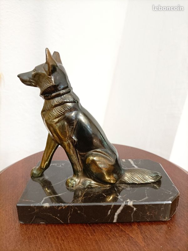 Statuette Berger Allemand/ malinois régule signé Tedd (image 4)