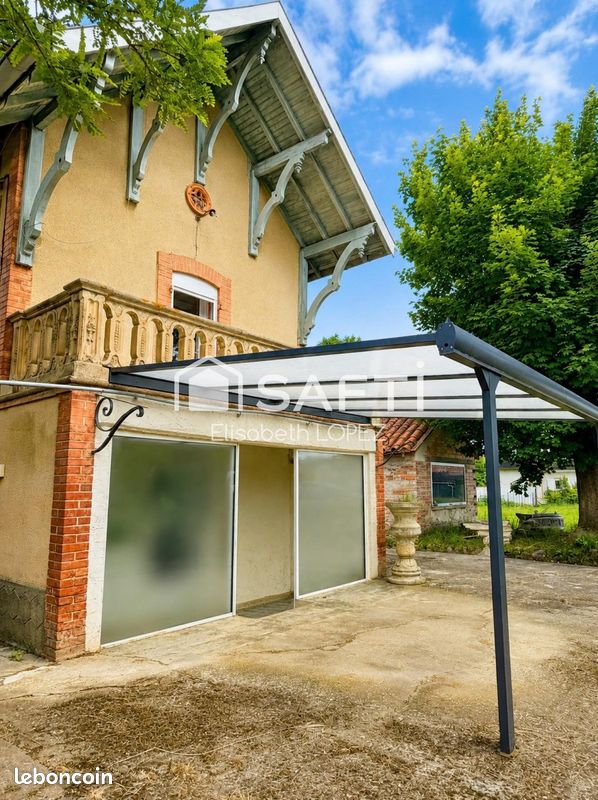 Maison 6 pièces 135 m² · à Castelsarrasin · 135 m² · 170 000 €