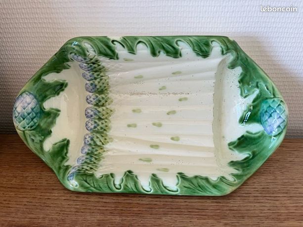 ANCIEN PLAT À asperges, barbotine, Salins ? fin XIXème, feuilles de