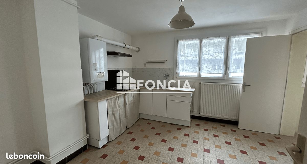 Appartement 3 pièces 77 m² · à Grenoble · 77 m² · 722 €/mois