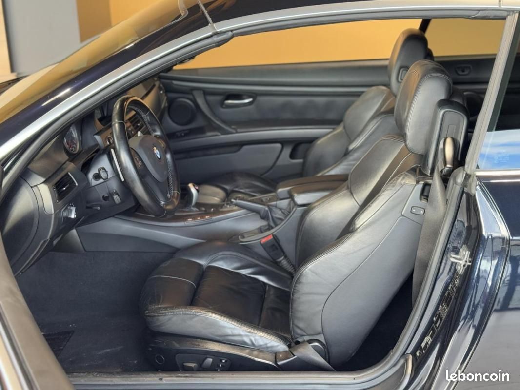 BMW Série 3 M3 E93 Cabriolet V8 420 ch Drivelogic DKG (image 17)