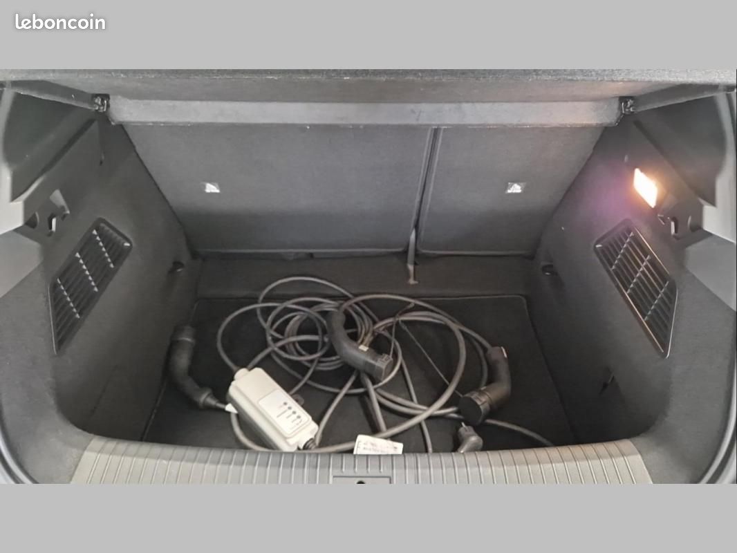 Renault Mégane E-TECH EV60 220 ch super charge Techno (image 5)