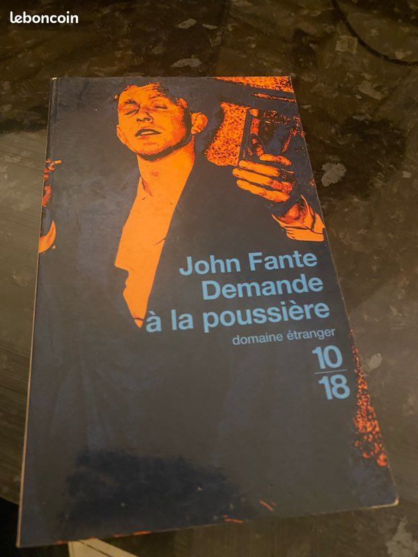 Livre - Demande à la poussière (image 1)