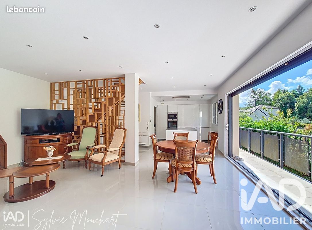 Maison 7 pièces 180 m² · à Élancourt · 180 m² · 449 000 €