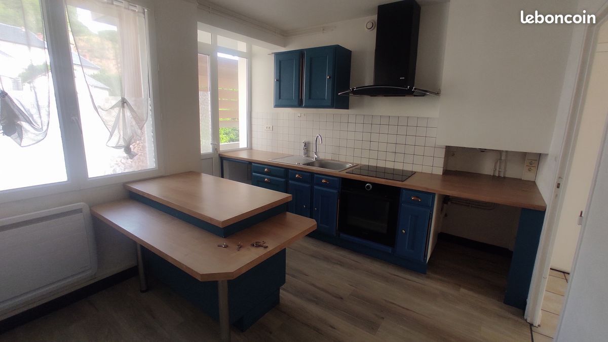 Appartement 4 pièces 80 m² · à Saint-Flour · 80 m² · 560 €