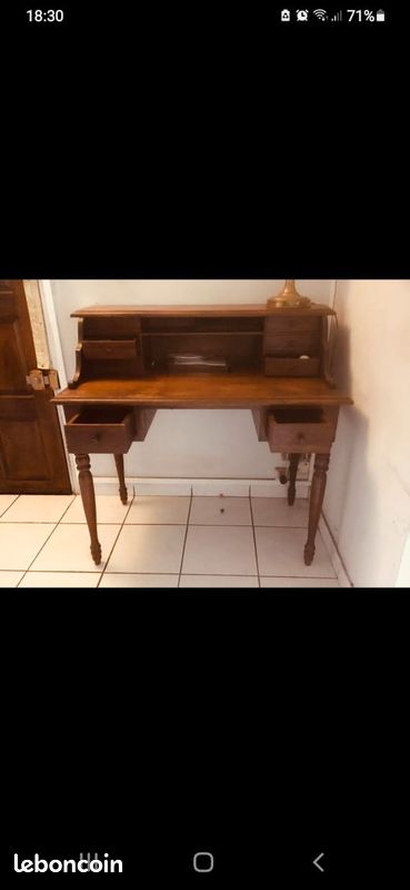 Bureau ancien en bois massif (image 1)
