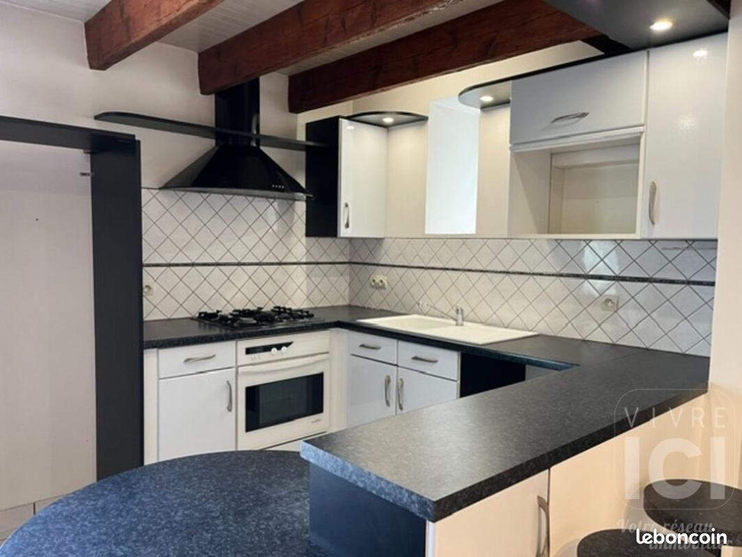 Maison 4 pièces 70 m² · à Treillières · 70 m² · 950 €