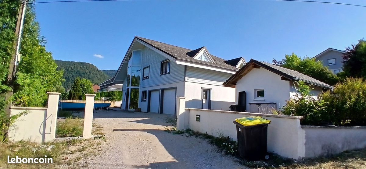 Maison 6 pièces 165 m² · à Villers-le-Lac · 165 m² · 599 000 €